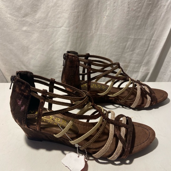 NewYork Transit brown& metallic tan strappy wedge sandals size 7.5 NWT - Picture 1 of 7